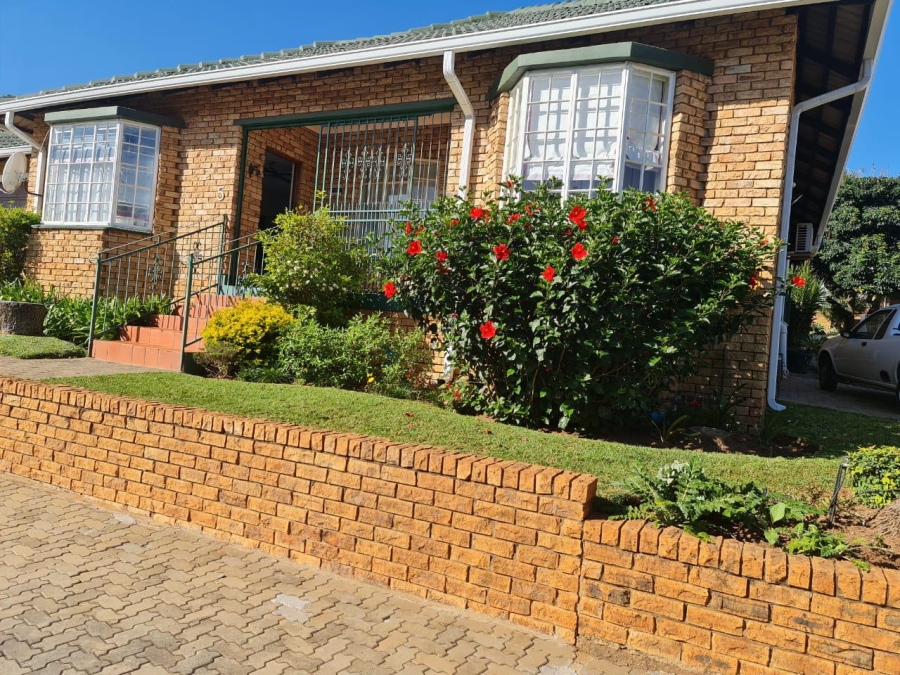 3 Bedroom Property for Sale in Boschdal North West